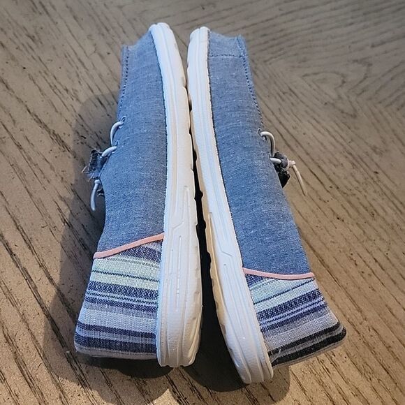 Blue denim slip on loafers size 7 NWOT - Picture 4 of 8